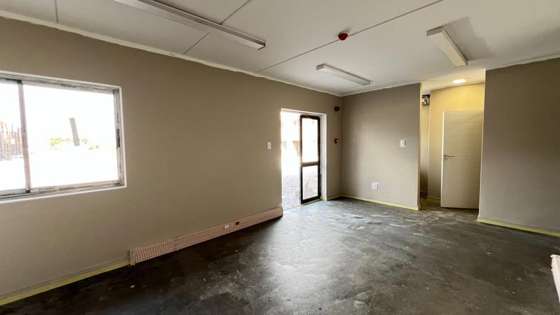 To Let commercial Property for Rent in Killarney Gardens Western Cape